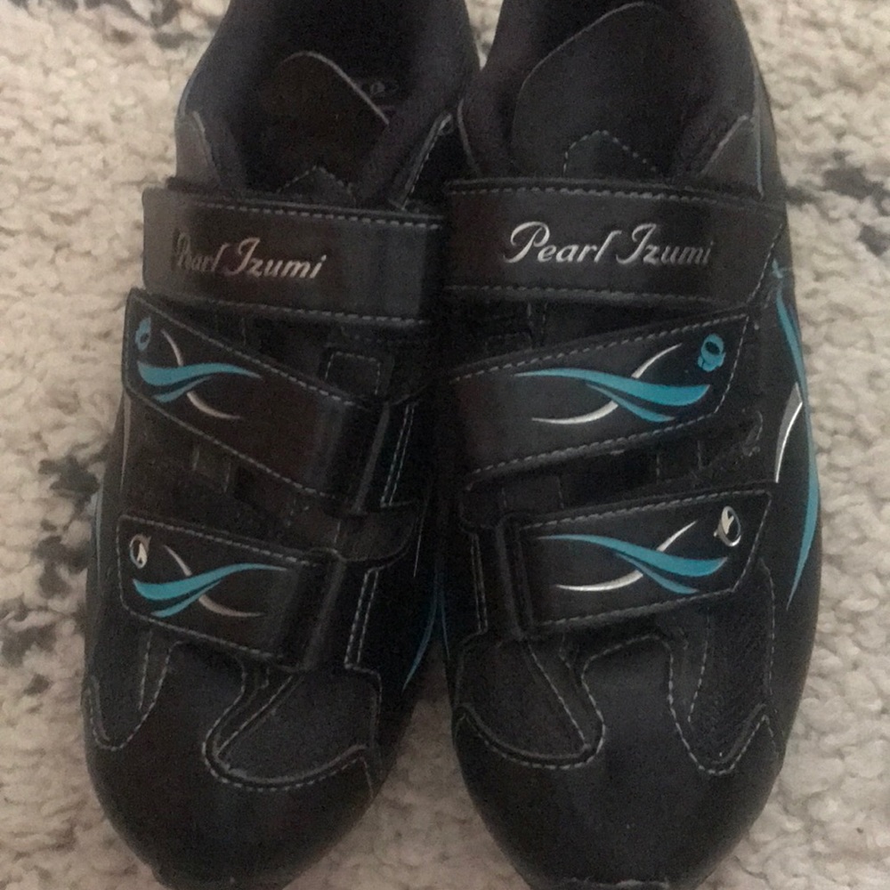 Pearl Izumi Black and Teal Women's Cycling Shoes with Velcro Straps